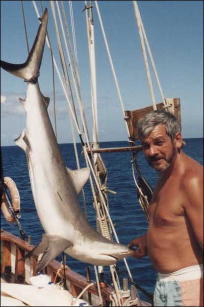 Vanuatu - kolejny zowiony rekin